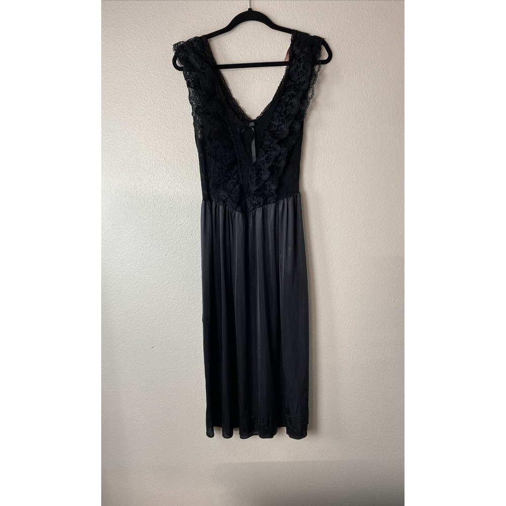 Vintage‎ Vandemere Women's Medium Black Lace Detail Long Nightgown Negligee USA